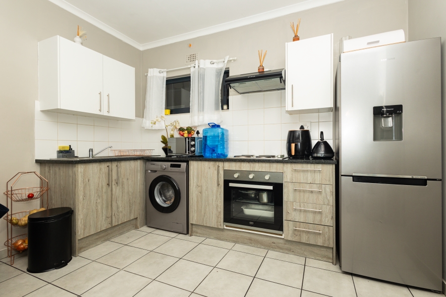 2 Bedroom Property for Sale in Parklands North Western Cape